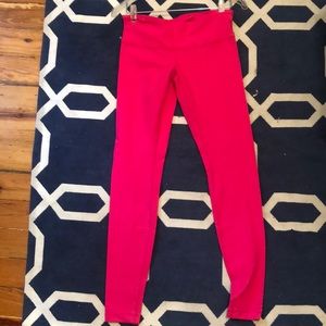 Lululemon hot pink leggings - never worn
